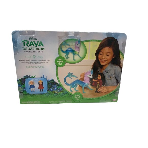 Disney's Raya and the Last Dragon Petite Raya & Sisu Gift Set - Picture 5 of 8
